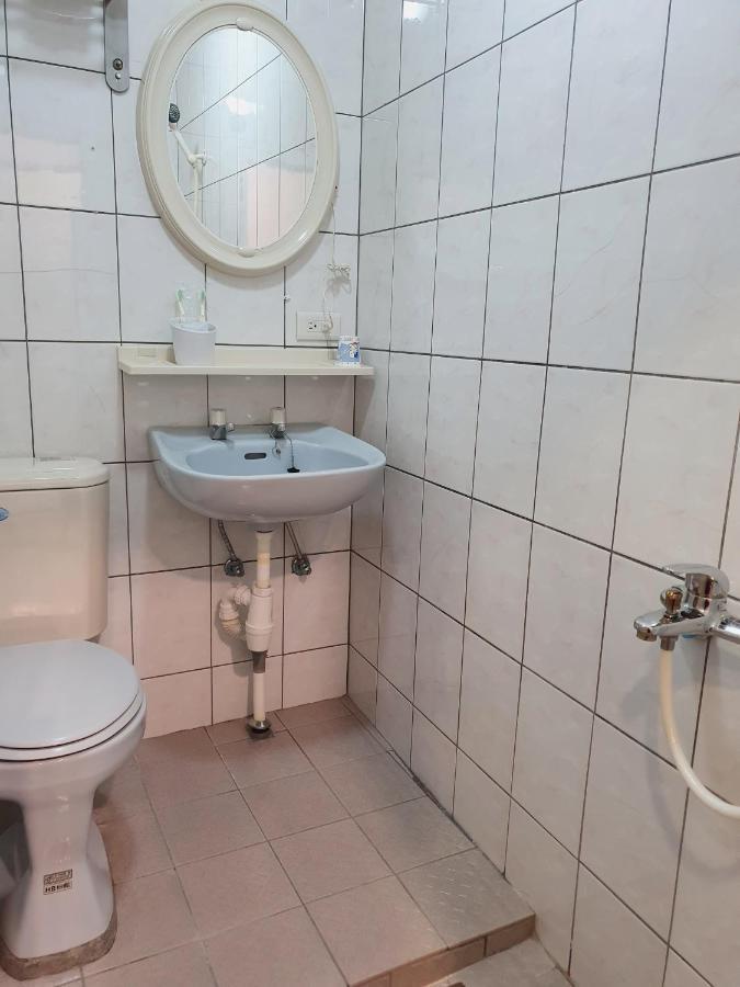 Ching Yue B&B Джиуфен Екстериор снимка